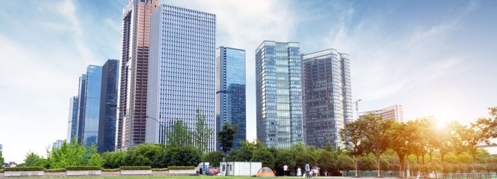 Electra Real Estate (TASE:ELCRE) Valuation After 2025 Results And Reduced Losses