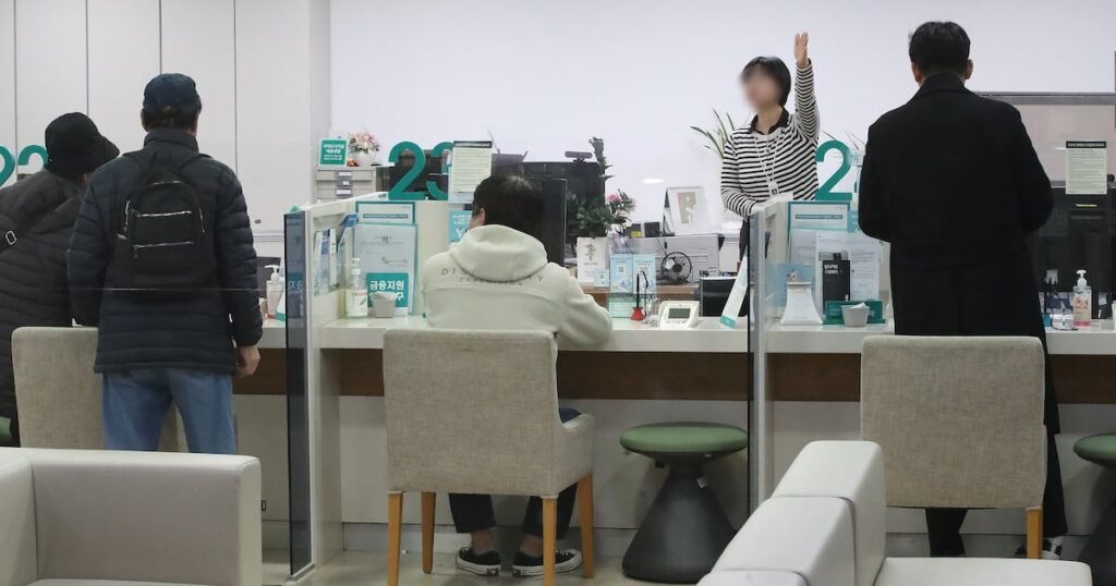 Insurance Policy Loans Surge, Authorities Tighten Limits