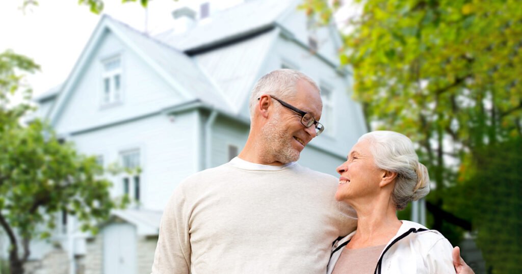 Older empty nesters still own about 1 in 4 large homes
